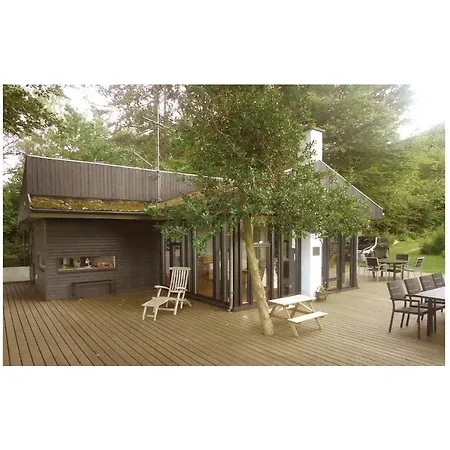 Two-bedroom Holiday In